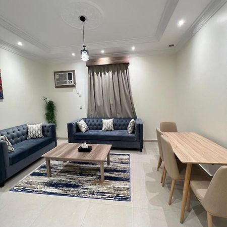 أجنحة ورد للوحدات الفندقية Khamis Mushait Exterior photo