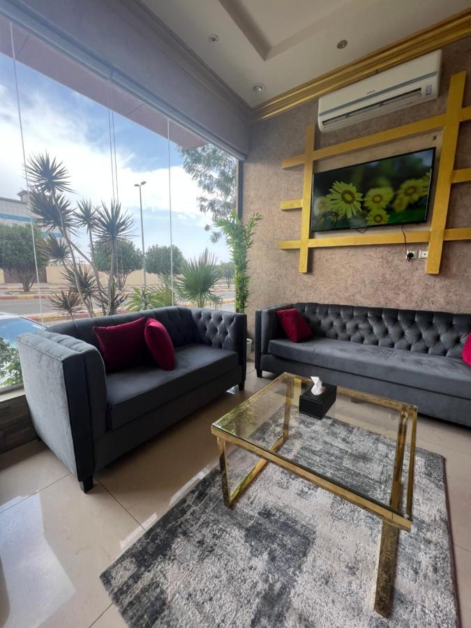 أجنحة ورد للوحدات الفندقية Khamis Mushait Exterior photo