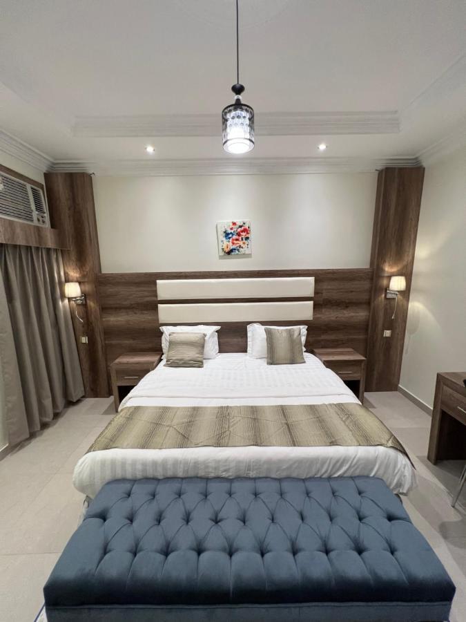 أجنحة ورد للوحدات الفندقية Khamis Mushait Exterior photo