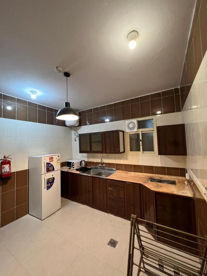 أجنحة ورد للوحدات الفندقية Khamis Mushait Exterior photo