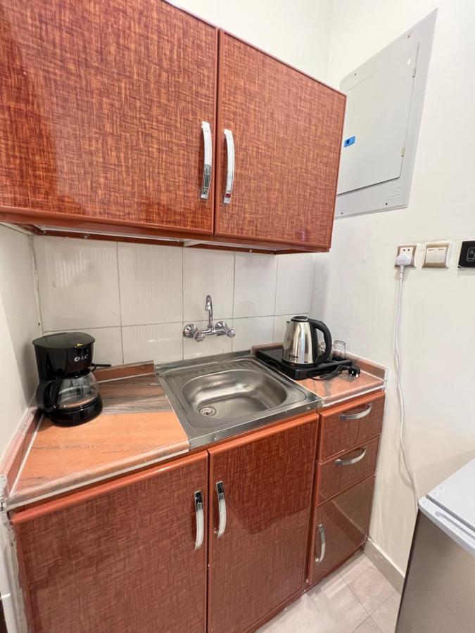 أجنحة ورد للوحدات الفندقية Khamis Mushait Exterior photo