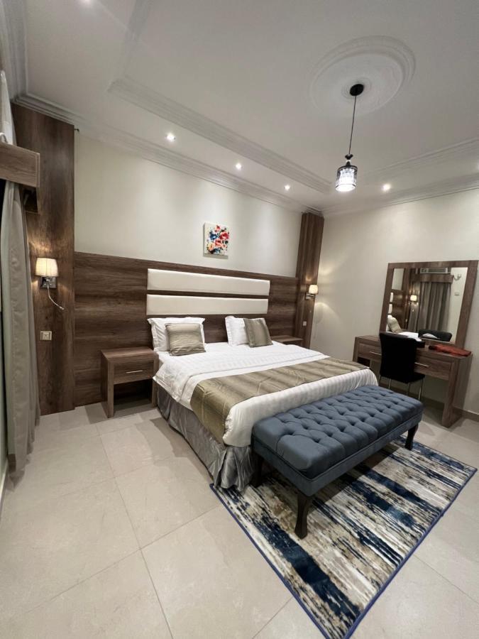 أجنحة ورد للوحدات الفندقية Khamis Mushait Exterior photo